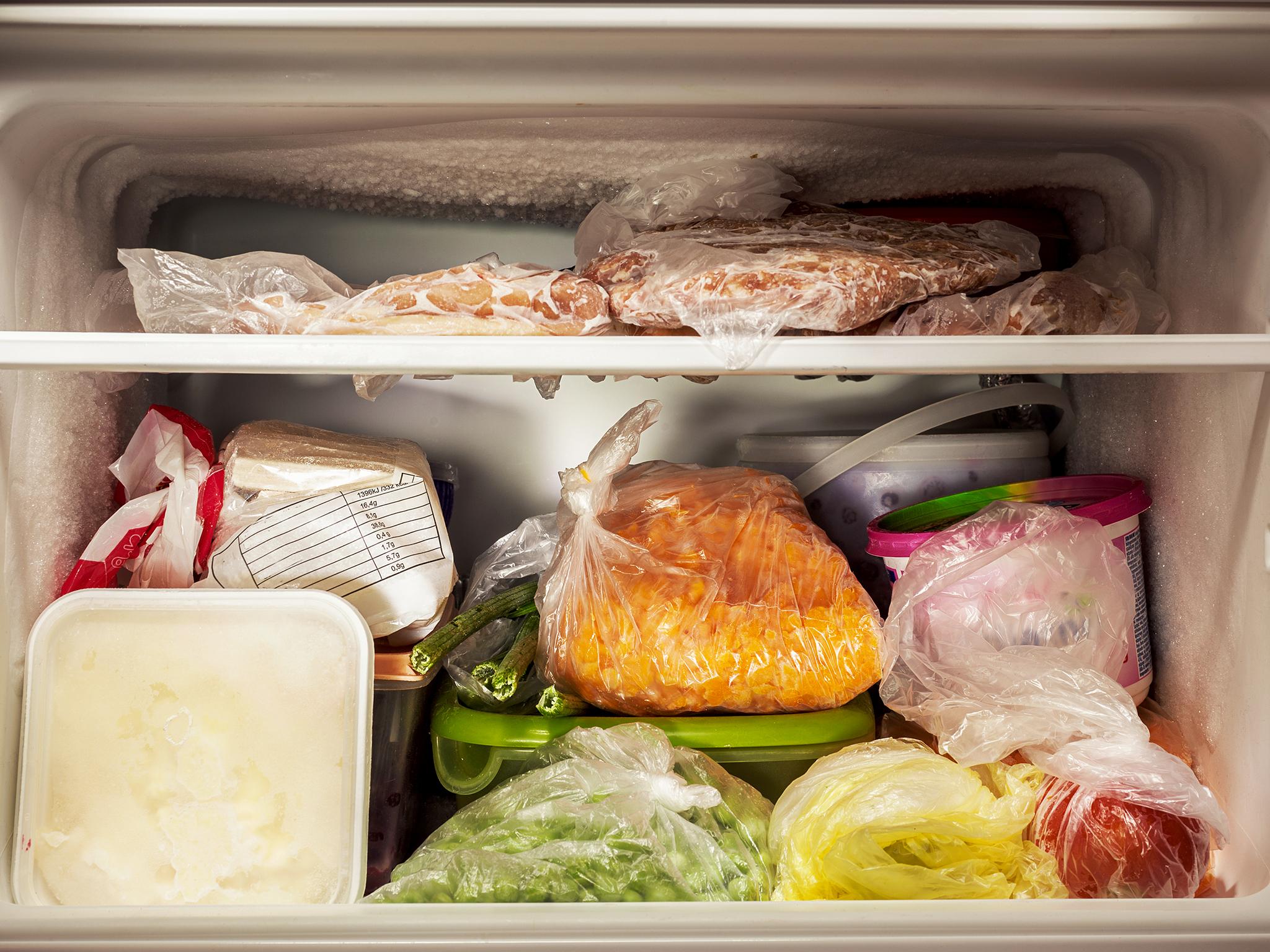 Выбор холодильника: виды морозильных камер